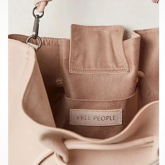 Free People Head Over Heels Leather Tote Bag in Abalone Shell NWT - Picture 3 of 11